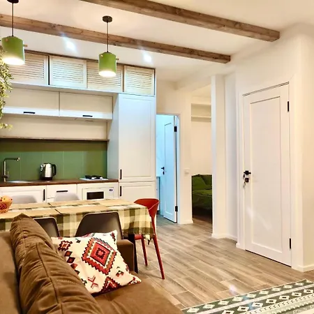 Freeman Cottage: Riverside Ground Floor With Private Terrace Apartment *